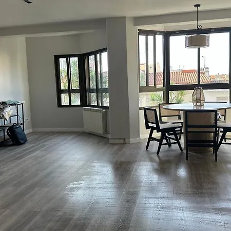 Duplex De Obra Nueva En Sanxenxo. Apartament *